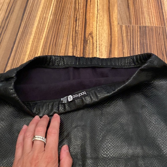 Boohoo skirt faux leather tall - Picture 9 of 9